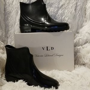 Victoria Leland Design Rainbooties